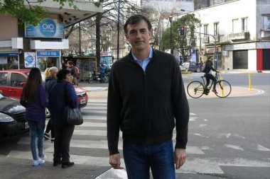 Esteban Bullrich se cayó y se fisuró el codo