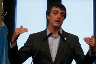 Esteban Bullrich ratificó que solo debatirá "si están todos los candidatos"