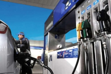 Postergan el aumento de un impuesto a los combustibles