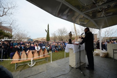 El Obispo de La Plata le dio su bendición al Astillero Río Santiago