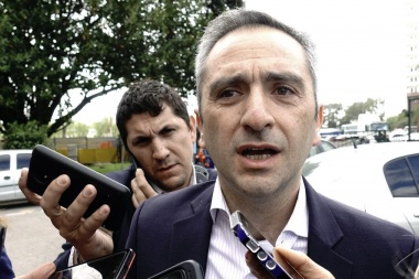 Larroque: "Sergio Massa representa el orden y lo otro es el caos"
