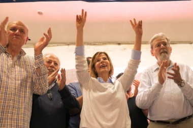 Junto al peronismo unido, Saintout celebró el Día de la Lealtad en el PJ de La Plata