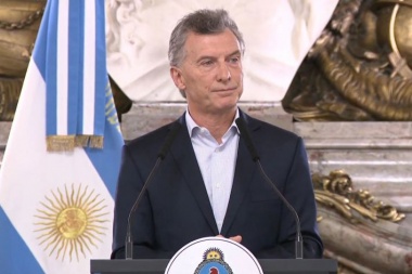 Macri anunció que no pagarán cargas patronales los sueldos menores a $17.500