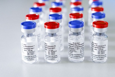 Ginés confirmó la llegada de las dosis complementarias de la vacuna Sputnik V