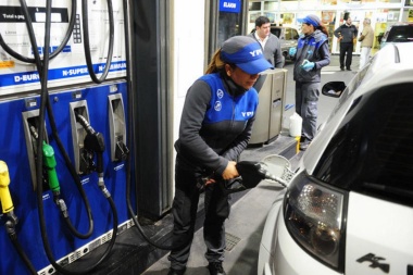 YPF aumentó los precios de las naftas un 4,5 %
