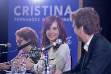 Cristina Kirchner: "Necesitamos un nuevo contrato social para salir de la crisis"