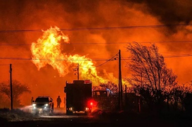 Por los incendios, Milei viaja a Córdoba para monitorear el operativo de emergencia