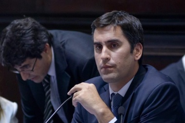 Diputados aprobó la licencia de Mosca y el peronismo se queda con la Presidencia