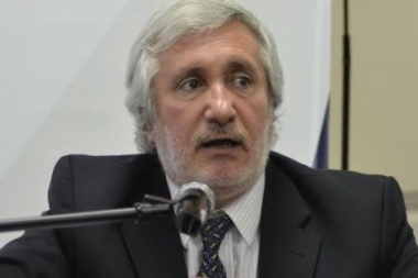 Conte Grand reconoció que comenzaron a investigar las denuncias de De Lázzari