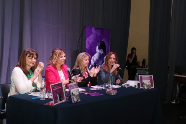 Saintout: "No hay ninguna posibilidad de que un gobierno popular no sea feminista"