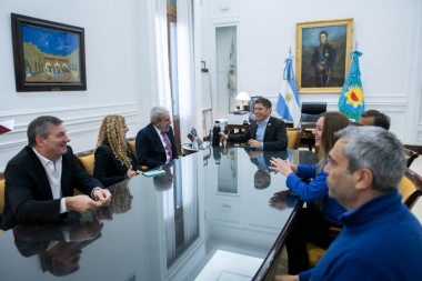 Axel Kicillof y Aníbal Fernández firmaron un convenio multilateral