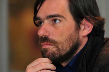 Del Caño: "Si gana Macri o Fernández el ajuste va a seguir igual"