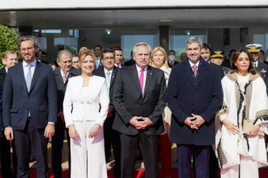 Alberto Fernández viajó a Paraguay para ampliar la generación de energía