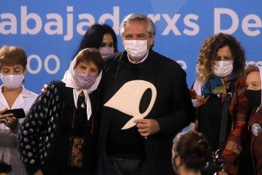 Fernández organiza su propio acto por el Día de la Memoria
