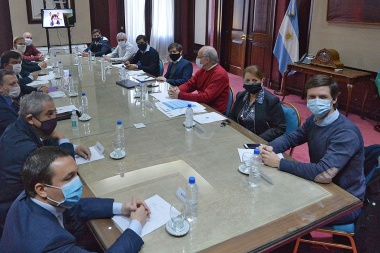 Kicillof se reunió con intendentes de la tercera sección electoral