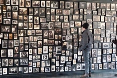 Argentina homenajeo a las víctimas del Holocausto