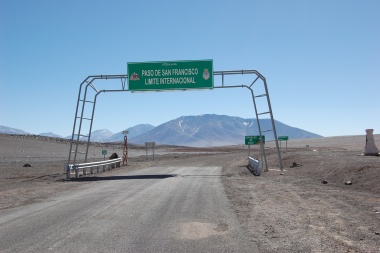 Hasta el 9 de abril, no se podrá ingresar al pías por vía terrestre