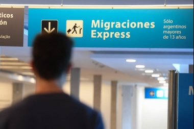 Migraciones simplifica requisitos para las personas que viajen al exterior