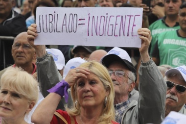 Las jubilaciones y la Asignación Universal aumentarán un 11,8%