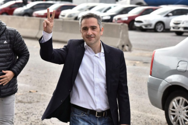Andrés “Cuervo” Larroque reemplazará a Fernanda Raverta en la Provincia