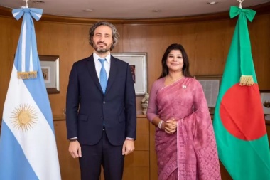 Cafiero encabeza misión comercial a Bangladesh con empresas argentinas para abrir nuevos mercados