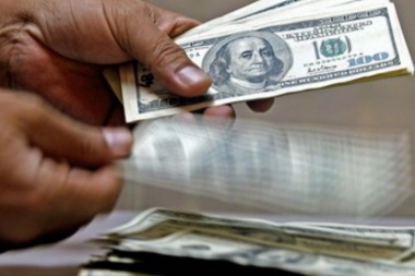 No habrá restricción a la compra de dólar ahorro