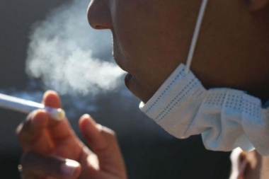 Advierten sobre la incidencia del tabaquismo entre los fallecidos por coronavirus
