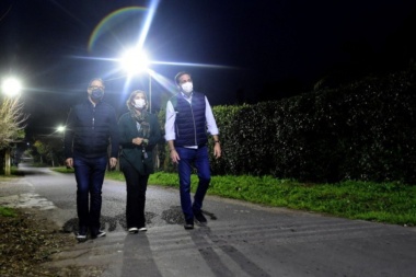 Garro acompañó a candidatos en una recorrida de obras en barrios de la ciudad
