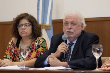 Ginés González García informó que hay "cinco o seis jurisdicciones provinciales que están al borde" del colapso sanitario