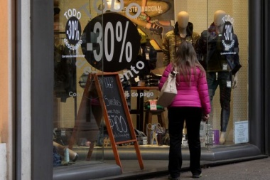 Los empleados de comercio consiguieron un aumento del 59,5%