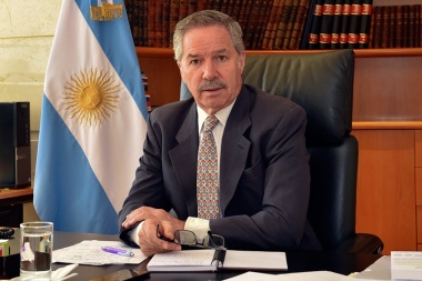 Solá defendió la decisión de abandonar el Grupo de Lima