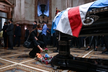 Los restos del expresidente Carlos Menem serán enterrados en el cementerio de San Justo