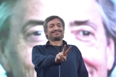 Máximo Kirchner encabeza un acto del PJ