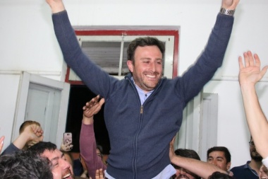 Hernán Ralinqueo celebró el triunfo del Frente de Todos en 25 de Mayo
