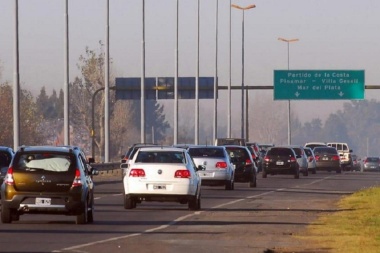 Por el fin de año, tránsito intenso hacia la Costa Atlántica en Autovía 2 y Ruta 11