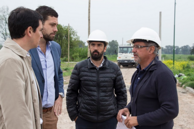 Lucas Delfino e Iván Kerr supervisaron obras del Procrear en Hurligham