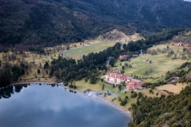 Río Negro deberá reabrir el acceso al Lago Escondido
