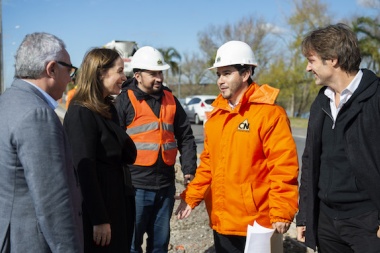 Vidal recorrió las obras del Camino de los Remeros en Tigre