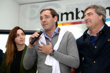 Garro inauguró local de Cambiemos en Melchor Romero