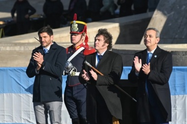 En Rosario, Milei convocó a firmar el Pacto de Mayo el 9 de Julio en Tucumán
