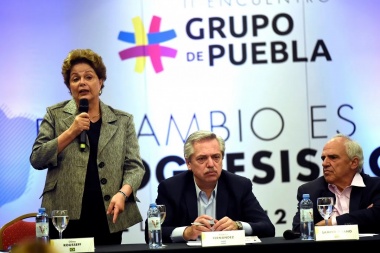El Grupo de Puebla se solidarizó con Cristina y denunció "persecución política"