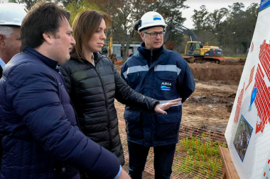 Vidal visitó una planta depuradora de líquidos cloacales en General Rodríguez