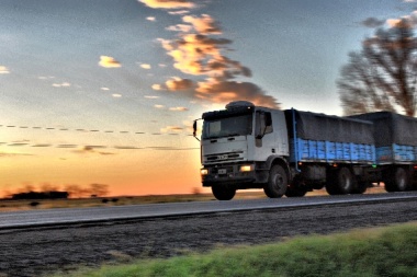 Restringen la circulación de camiones en rutas bonaerenses por el recambio turístico