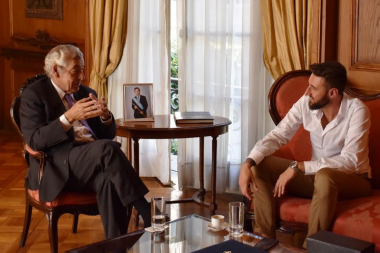 El senador Lanaro se reunió con el Embajador Argentino en Chile
