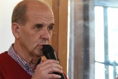 Zurro afirmó que Scioli "no tiene un armado" para presentarse en los 135 distritos bonaerenses