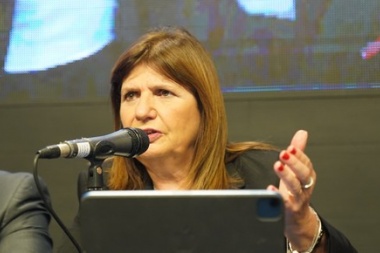 Bullrich defendió la ley ómnibus y advirtió que si no se aprueba, el país "va a ir a una explosión"