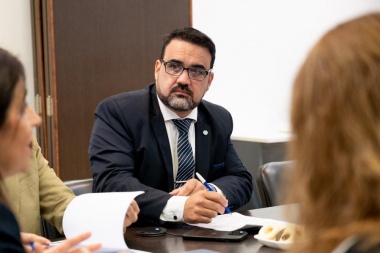 Fabián Luayza criticó el asado de Milei por el veto a las jubilaciones: "Otra fiesta en Olivos"