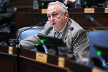 Para implementar la Boleta Única, Gustavo Cuervo presentó un proyecto de ley que elimina las PASO