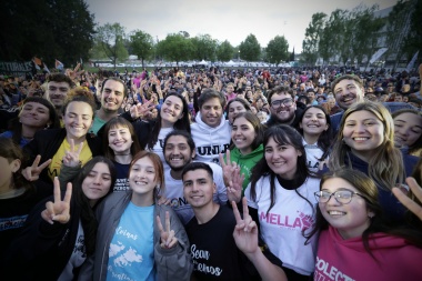 Kicillof tildó de "traidores al pueblo" a los legisladores que apoyen el veto de Milei