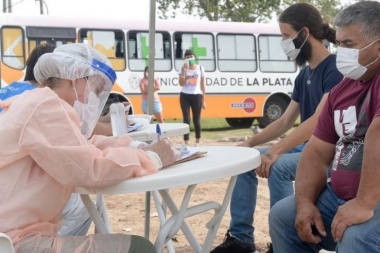 Testeos y operativos sanitarios del municipio en Los Hornos